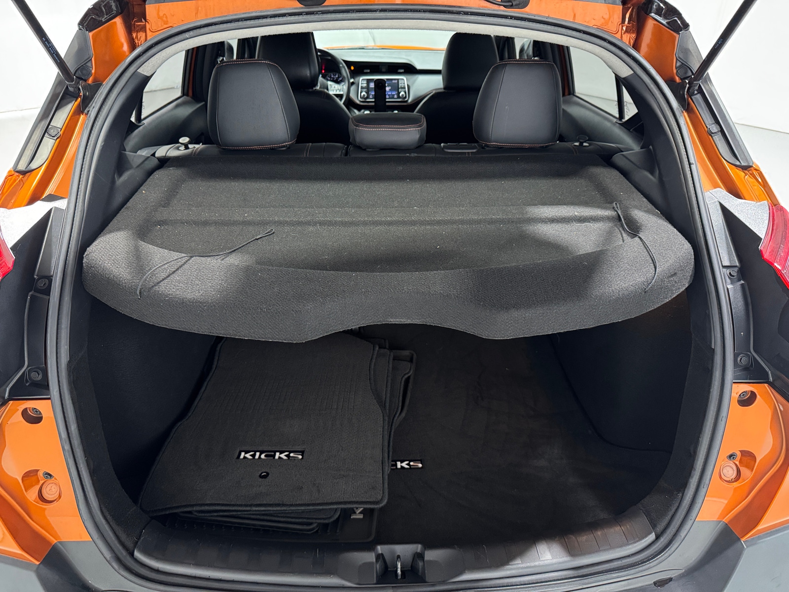 Thumbnail: 2020 Nissan Kicks - 7