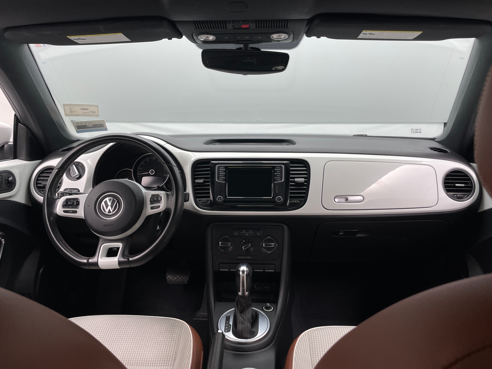 Thumbnail: 2017 Volkswagen Beetle - 3