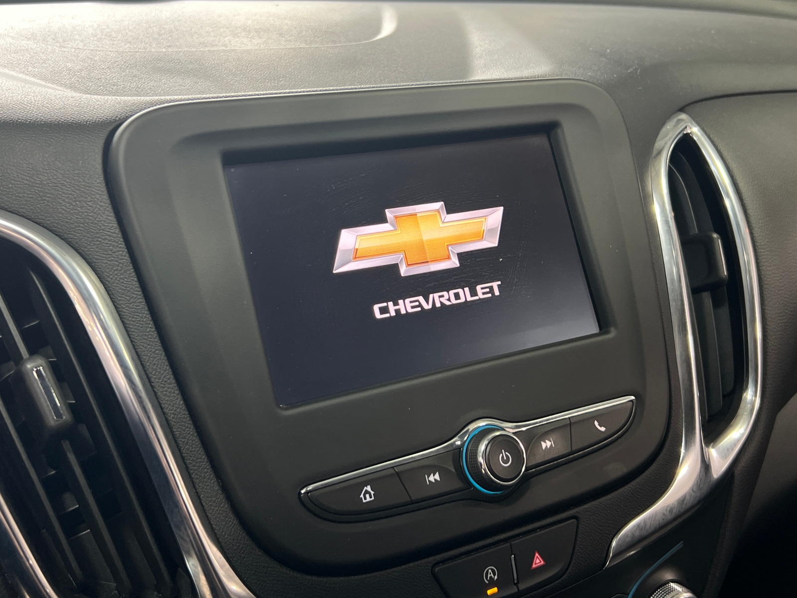 Thumbnail: 2024 Chevrolet Equinox - 4