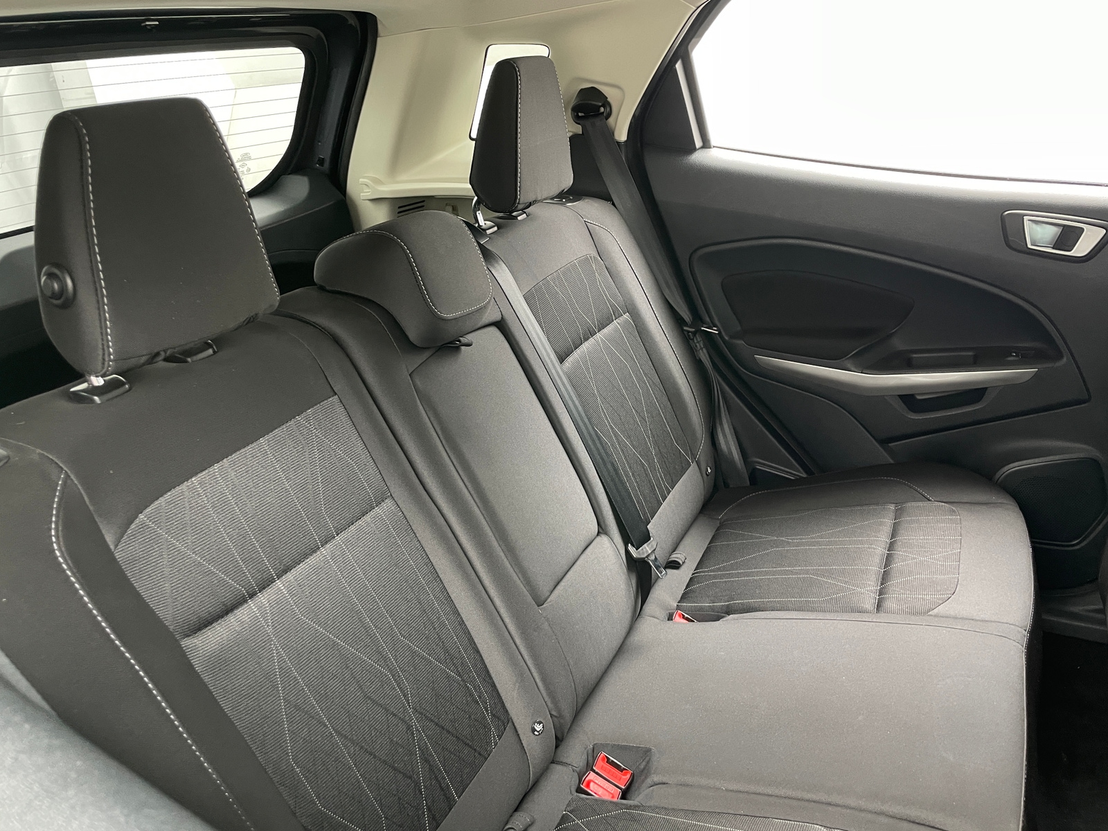 Thumbnail: 2018 Ford EcoSport - 6