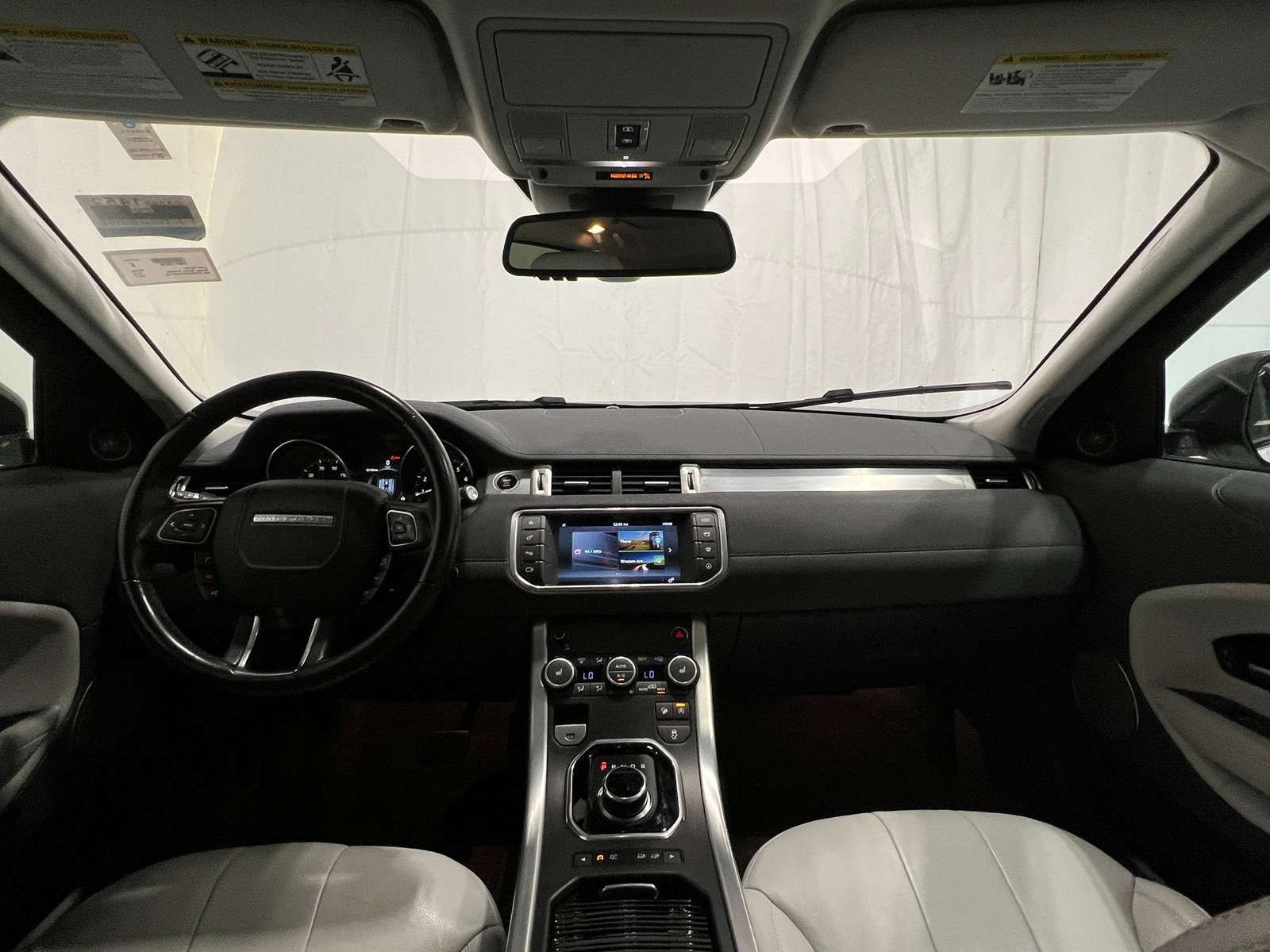 Thumbnail: 2017 Land Rover Range Rover Evoque - 2