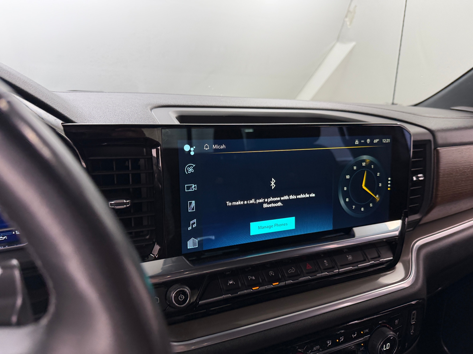 Thumbnail: 2022 Chevrolet Silverado 1500 - 3