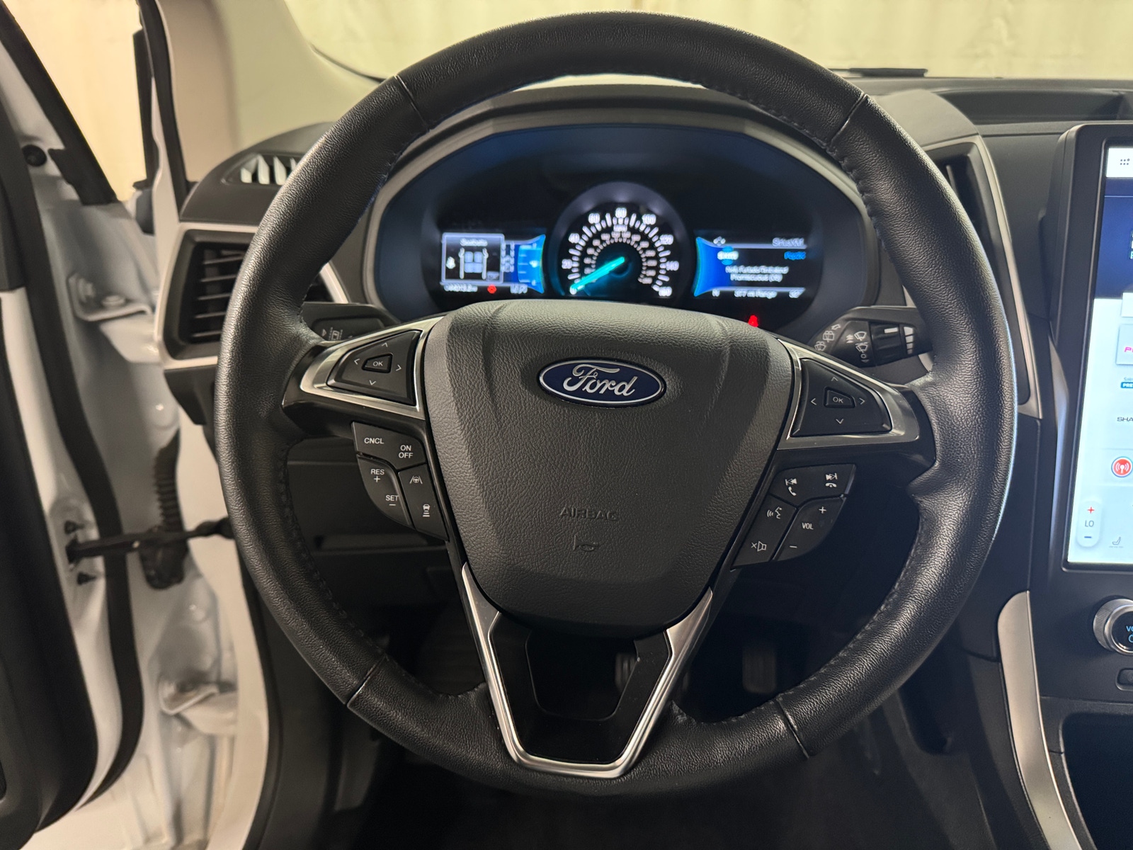 Thumbnail: 2024 Ford Edge - 4