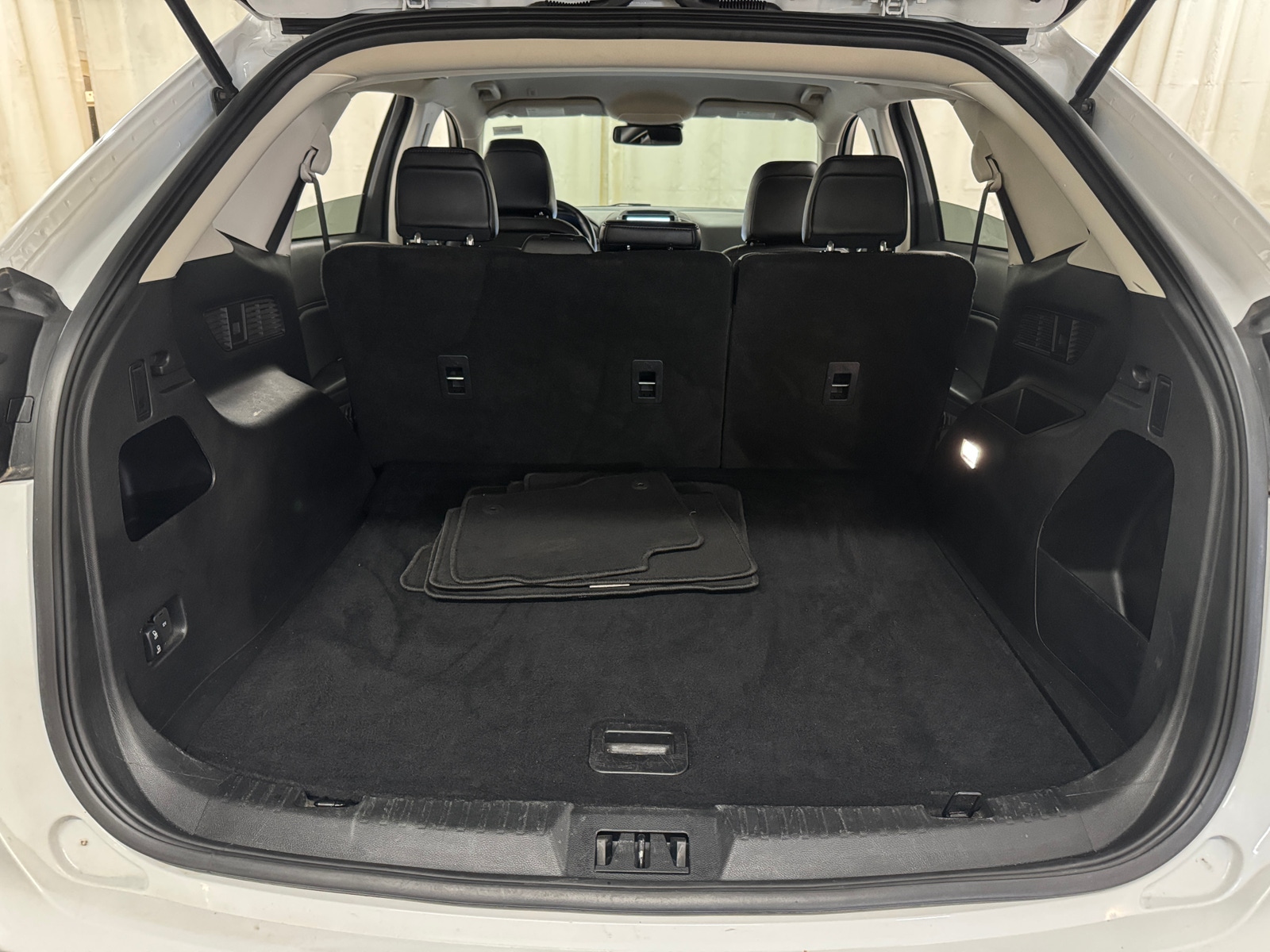 Thumbnail: 2024 Ford Edge - 6