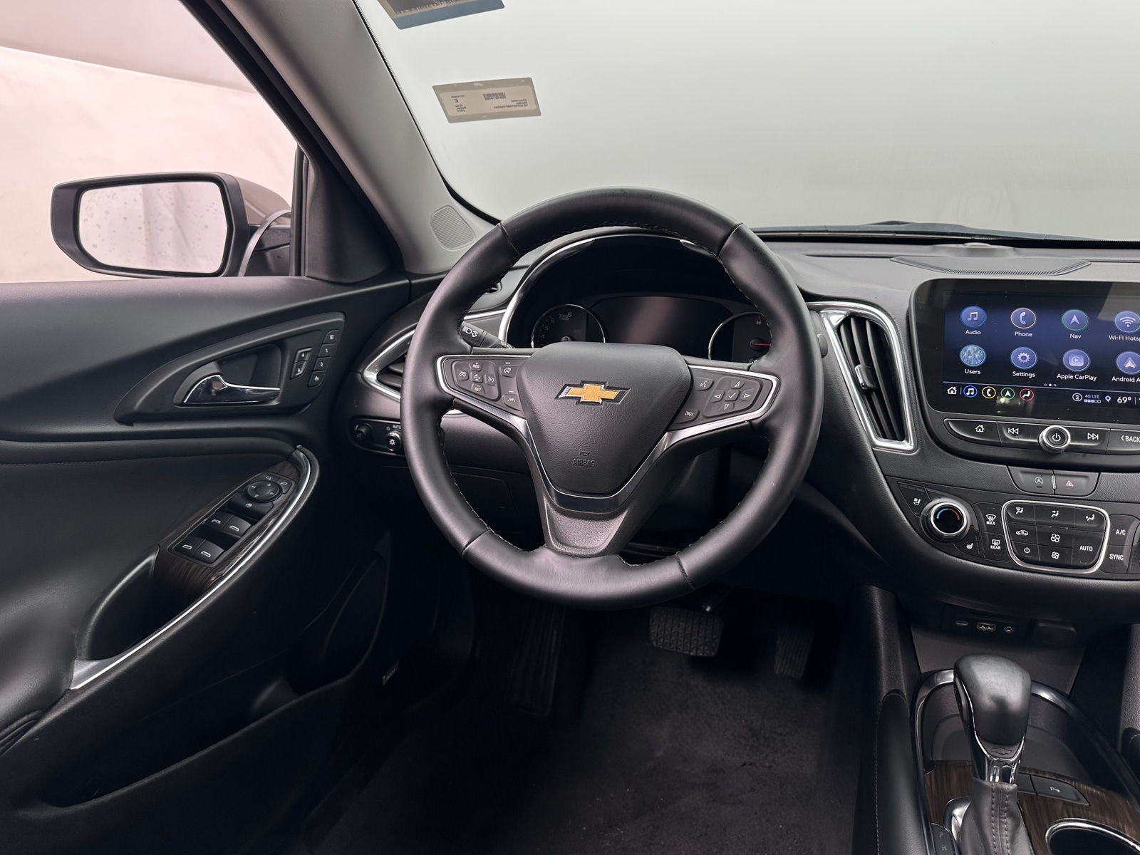 Thumbnail: 2024 Chevrolet Malibu - 4