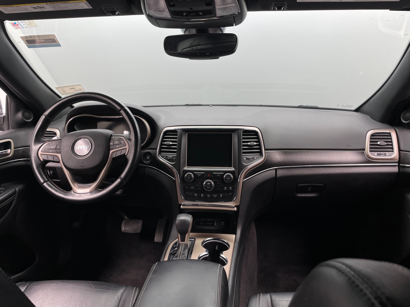 Thumbnail: 2017 Jeep Grand Cherokee - 3