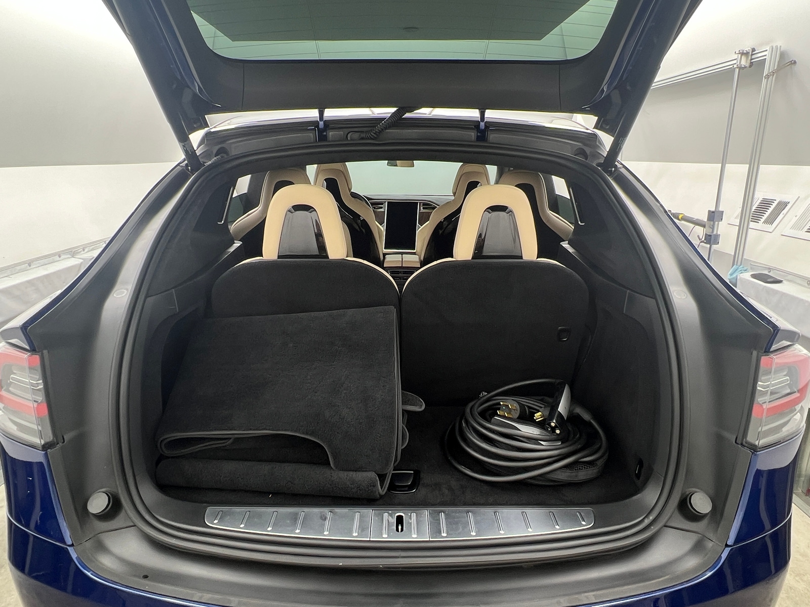 Thumbnail: 2016 Tesla Model X - 6