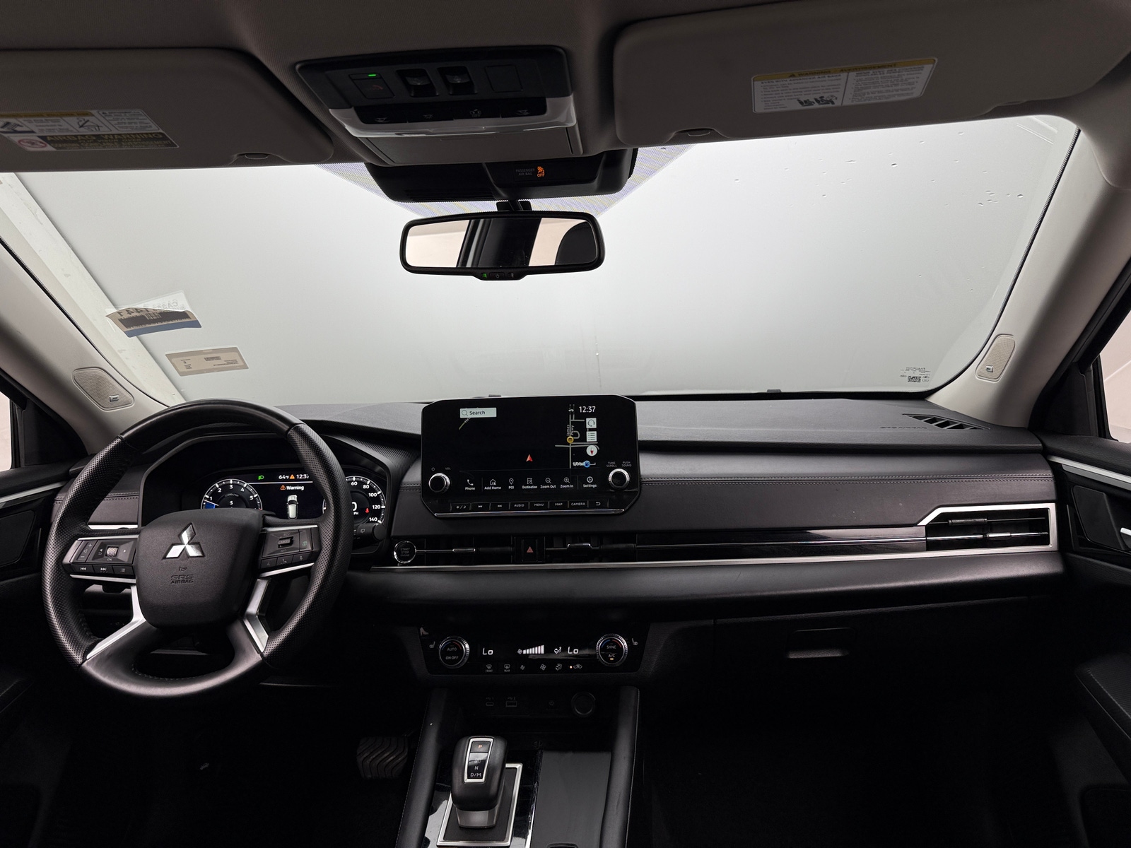 Thumbnail: 2024 Mitsubishi Outlander - 2