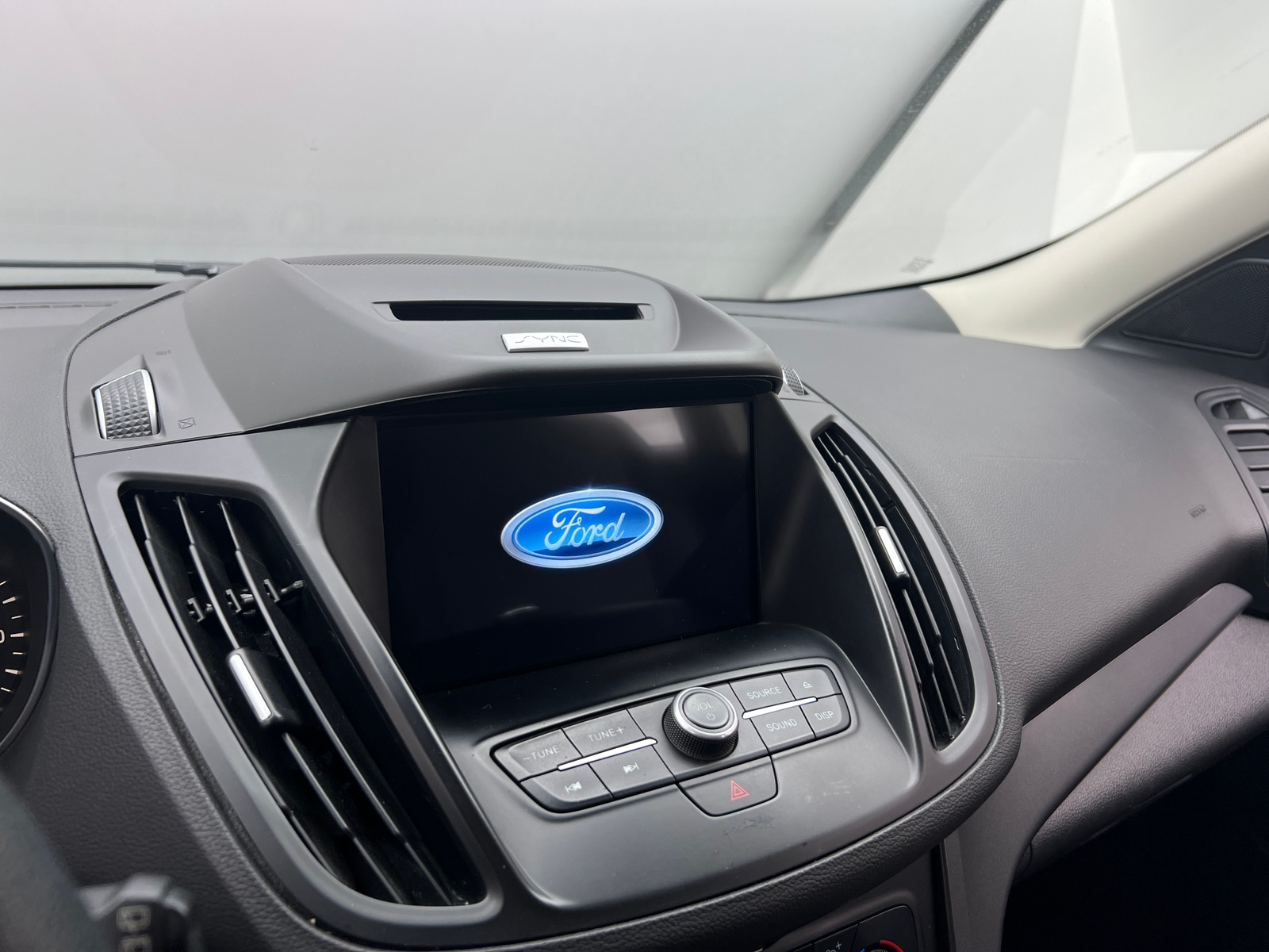 Thumbnail: 2017 Ford Escape - 4