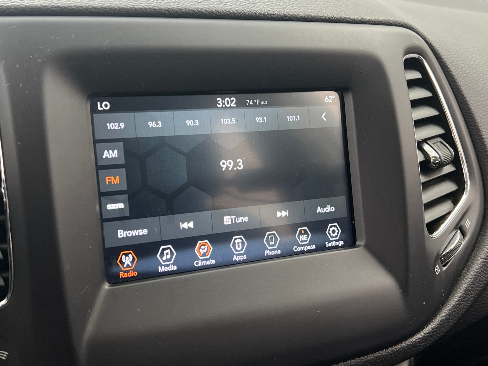 Thumbnail: 2021 Jeep Compass - 4