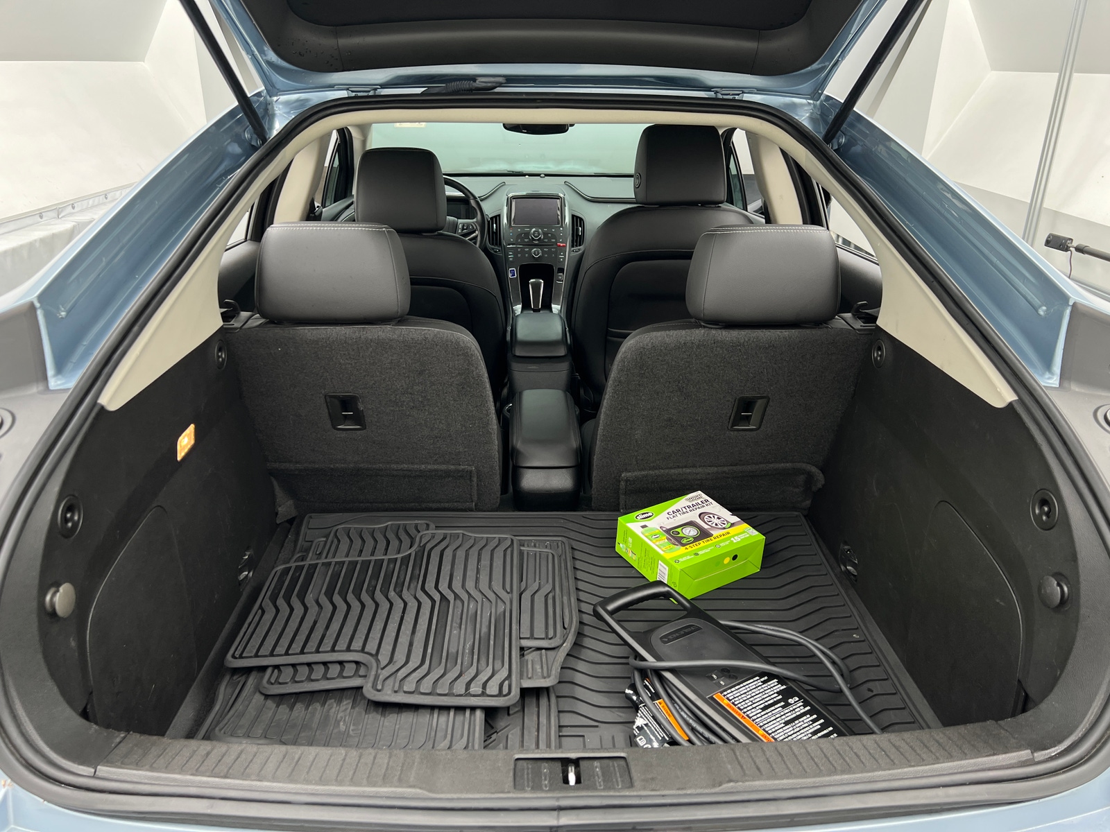 Thumbnail: 2015 Chevrolet Volt - 6