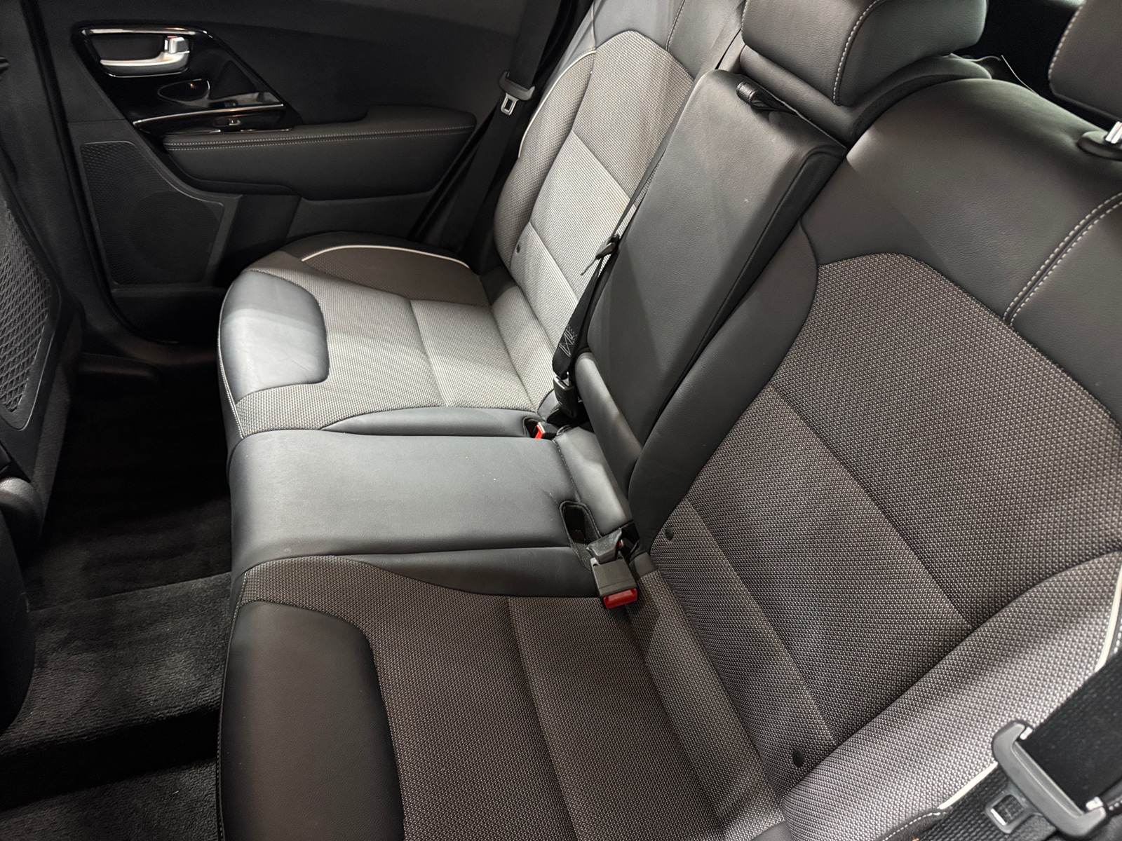 Thumbnail: 2019 Kia Niro - 6
