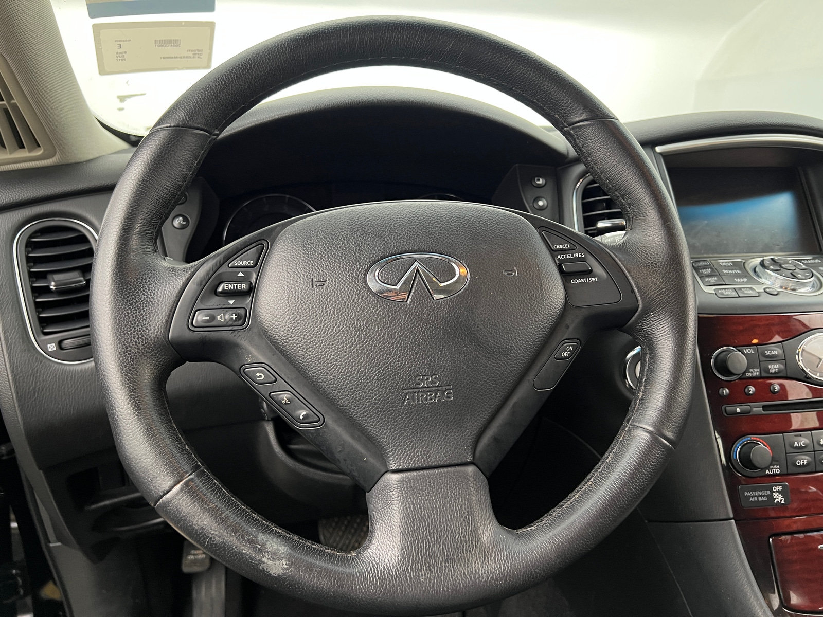 Thumbnail: 2017 INFINITI QX50 - 4