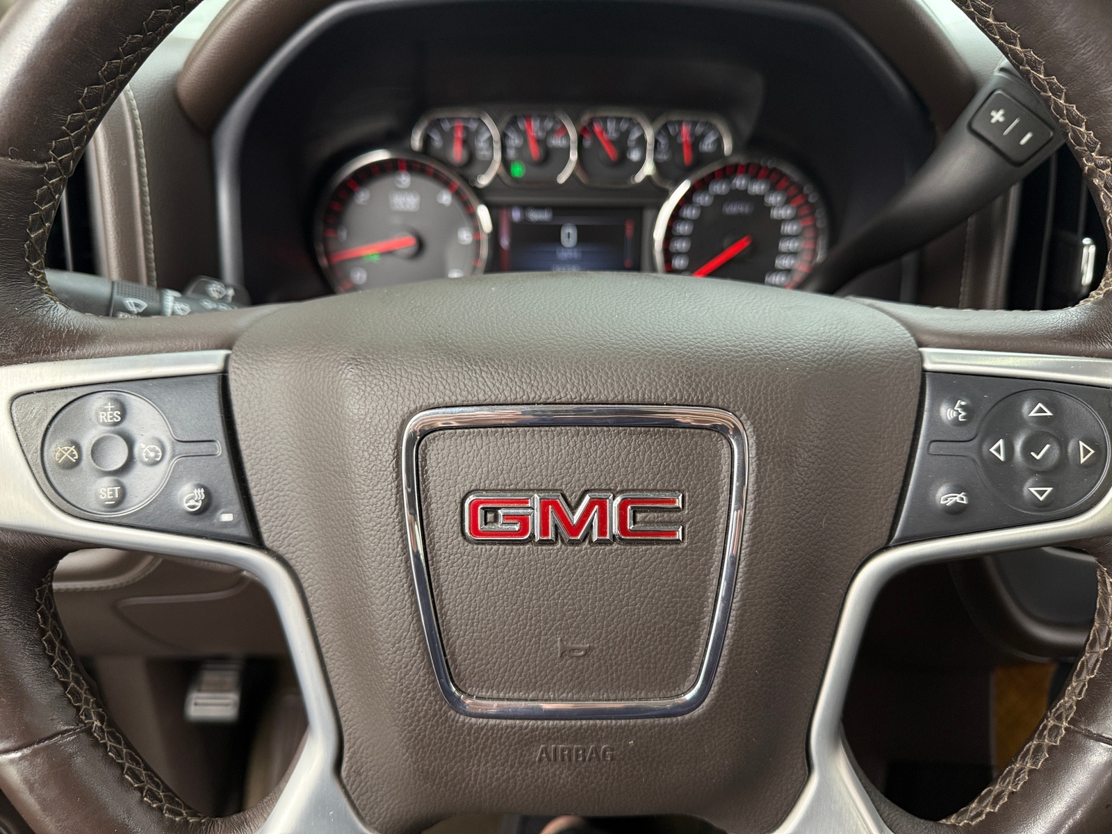 Thumbnail: 2015 GMC Sierra 1500 - 4