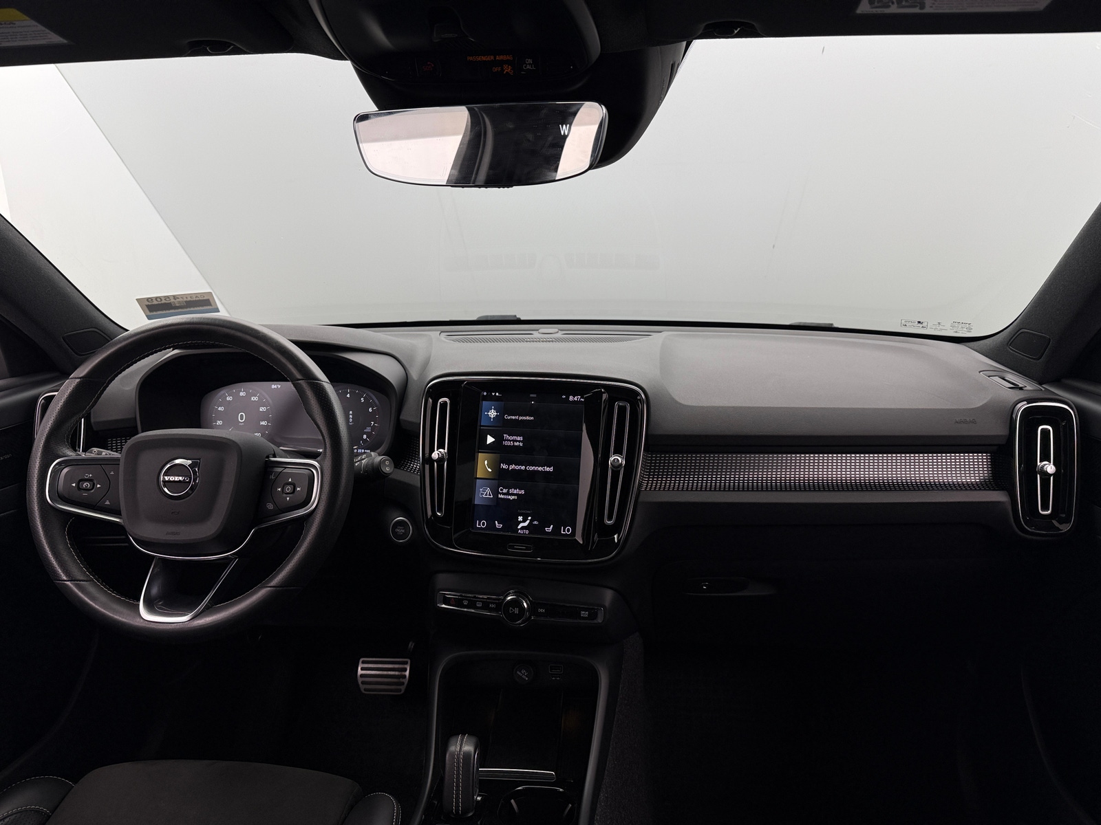Thumbnail: 2021 Volvo XC40 - 2