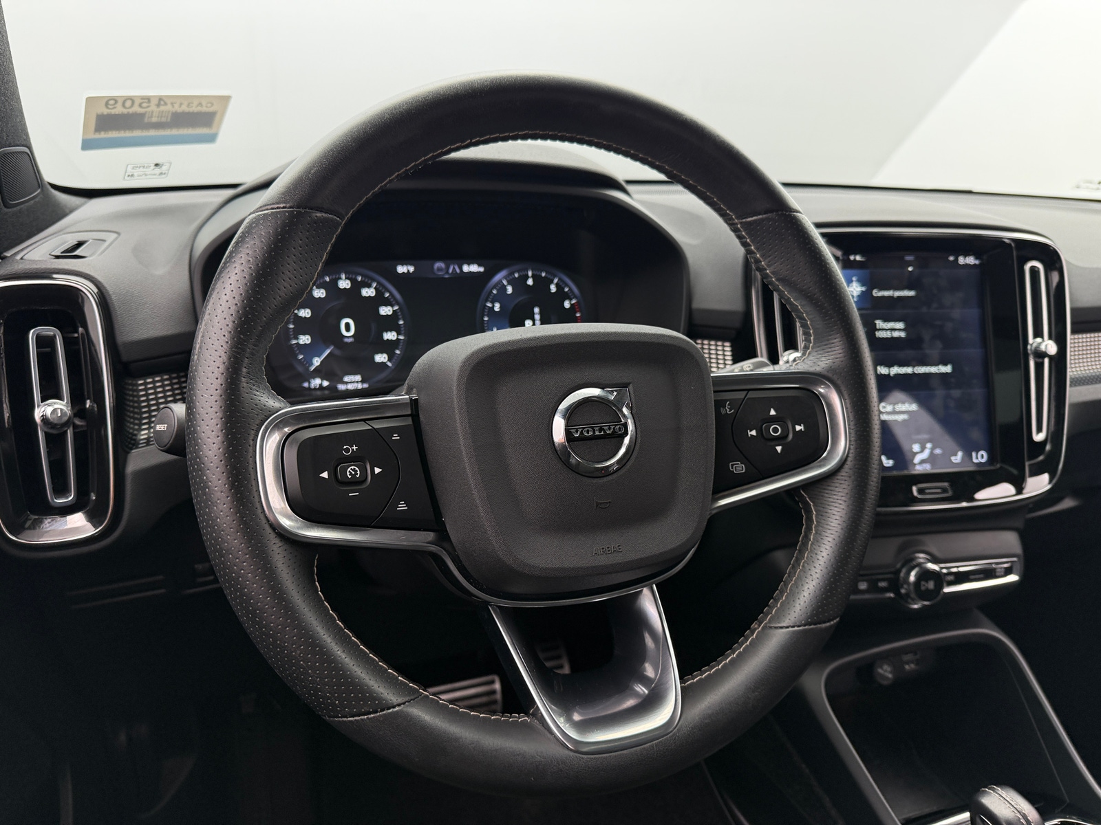 Thumbnail: 2021 Volvo XC40 - 4