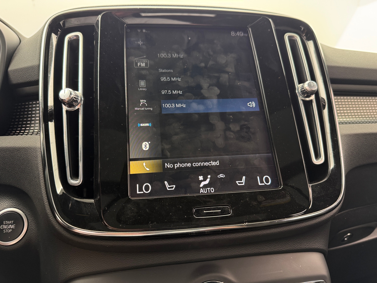Thumbnail: 2021 Volvo XC40 - 3