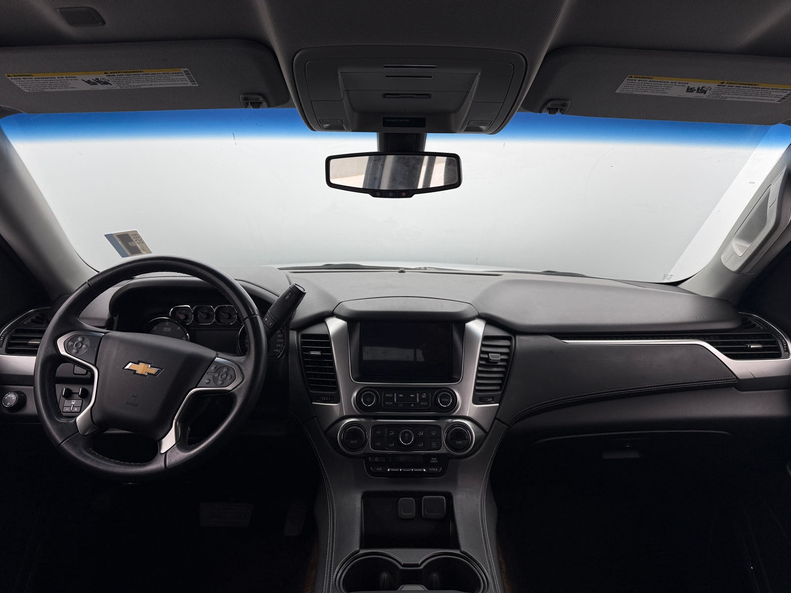 Thumbnail: 2019 Chevrolet Tahoe - 3