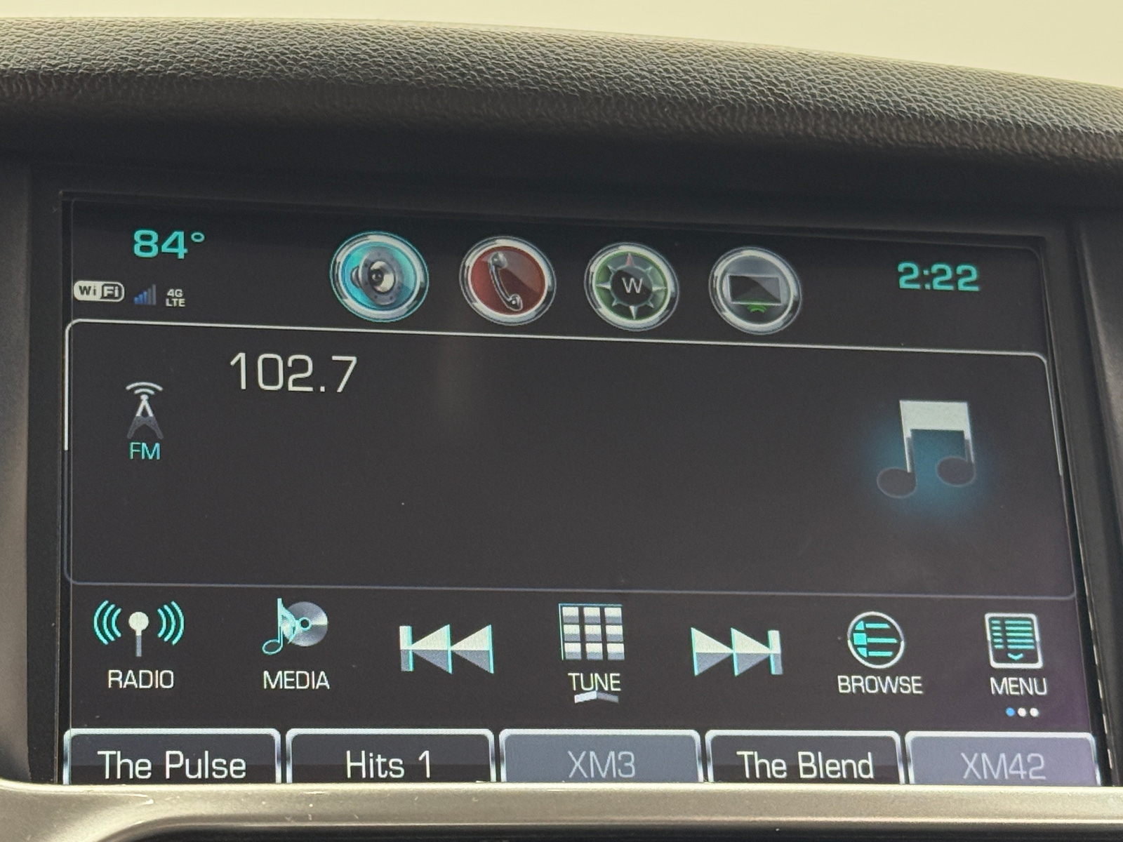 Thumbnail: 2019 Chevrolet Tahoe - 4