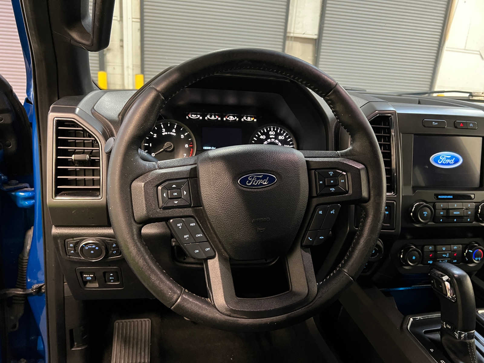 Thumbnail: 2019 Ford Econoline - 5