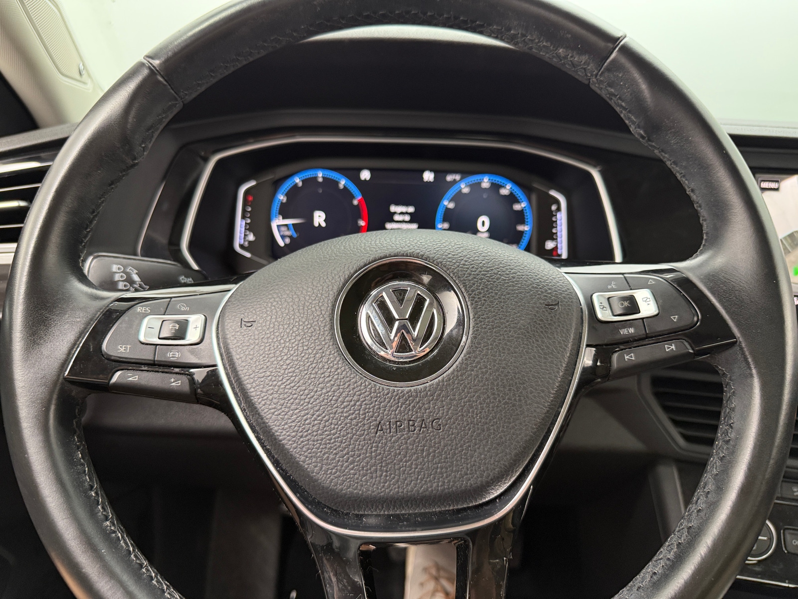 Thumbnail: 2019 Volkswagen Jetta - 4