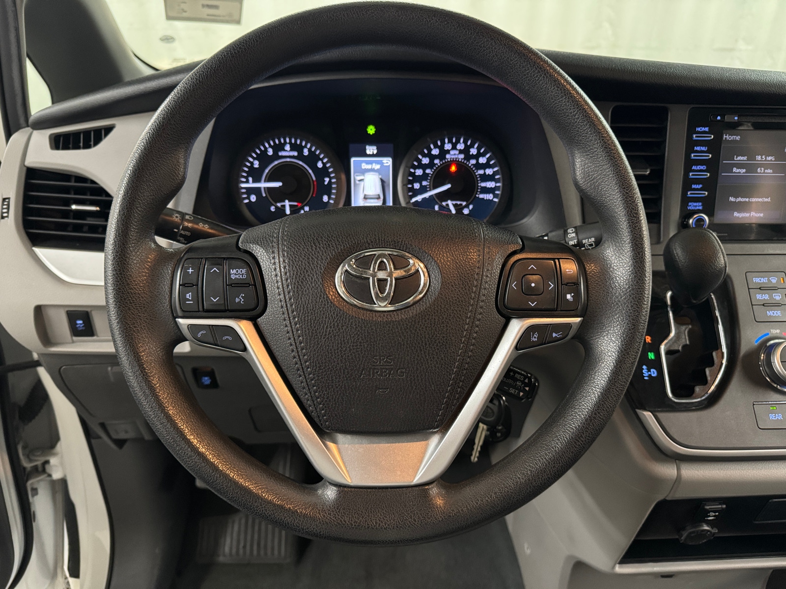 Thumbnail: 2020 Toyota Sienna - 5