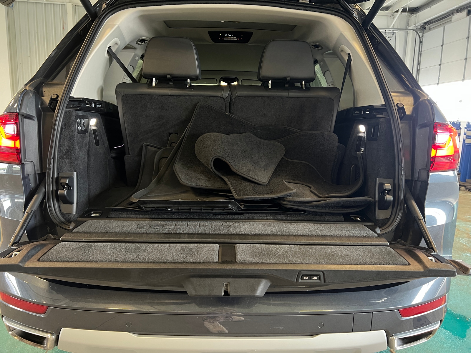 Thumbnail: 2019 BMW X7 - 6