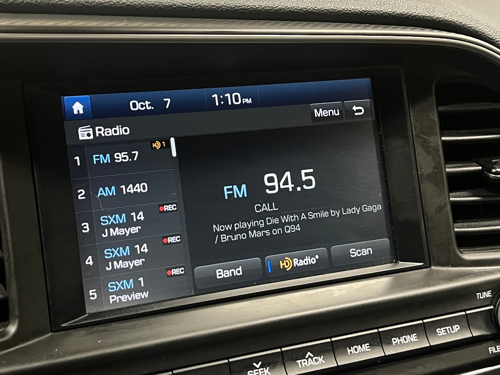 Thumbnail: 2019 Hyundai Elantra - 4