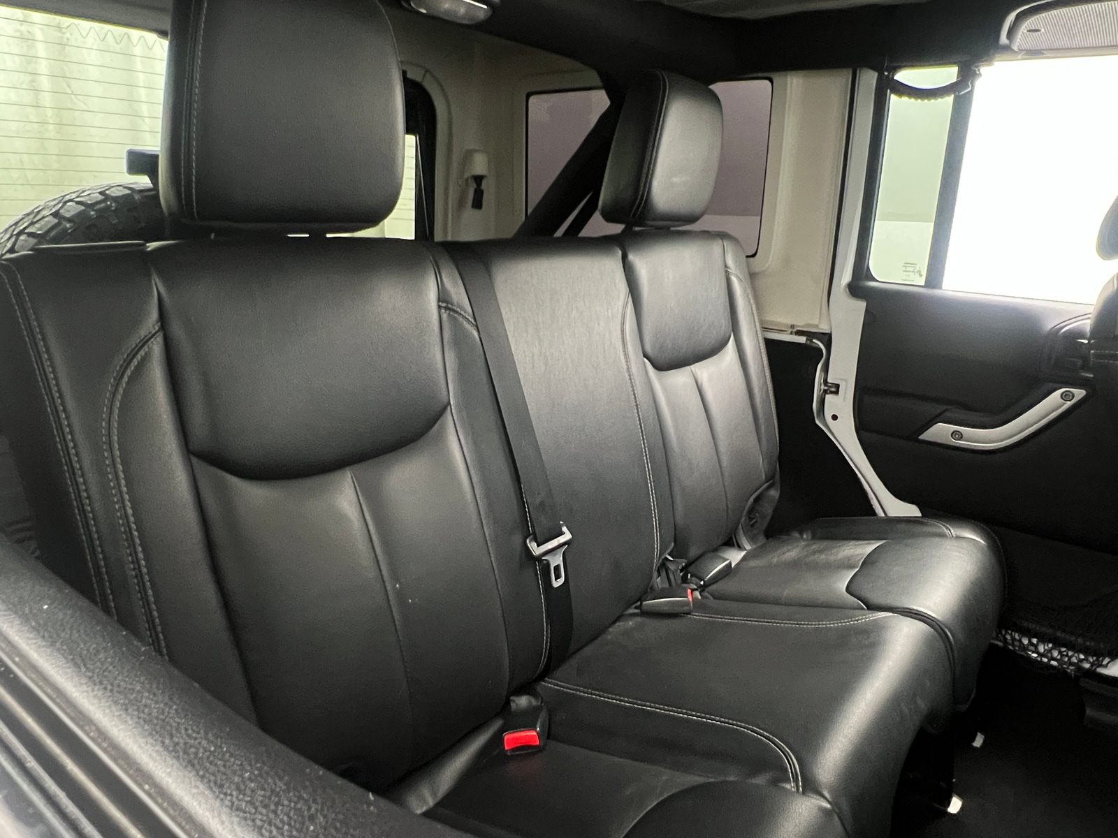 Thumbnail: 2016 Jeep Wrangler - 6