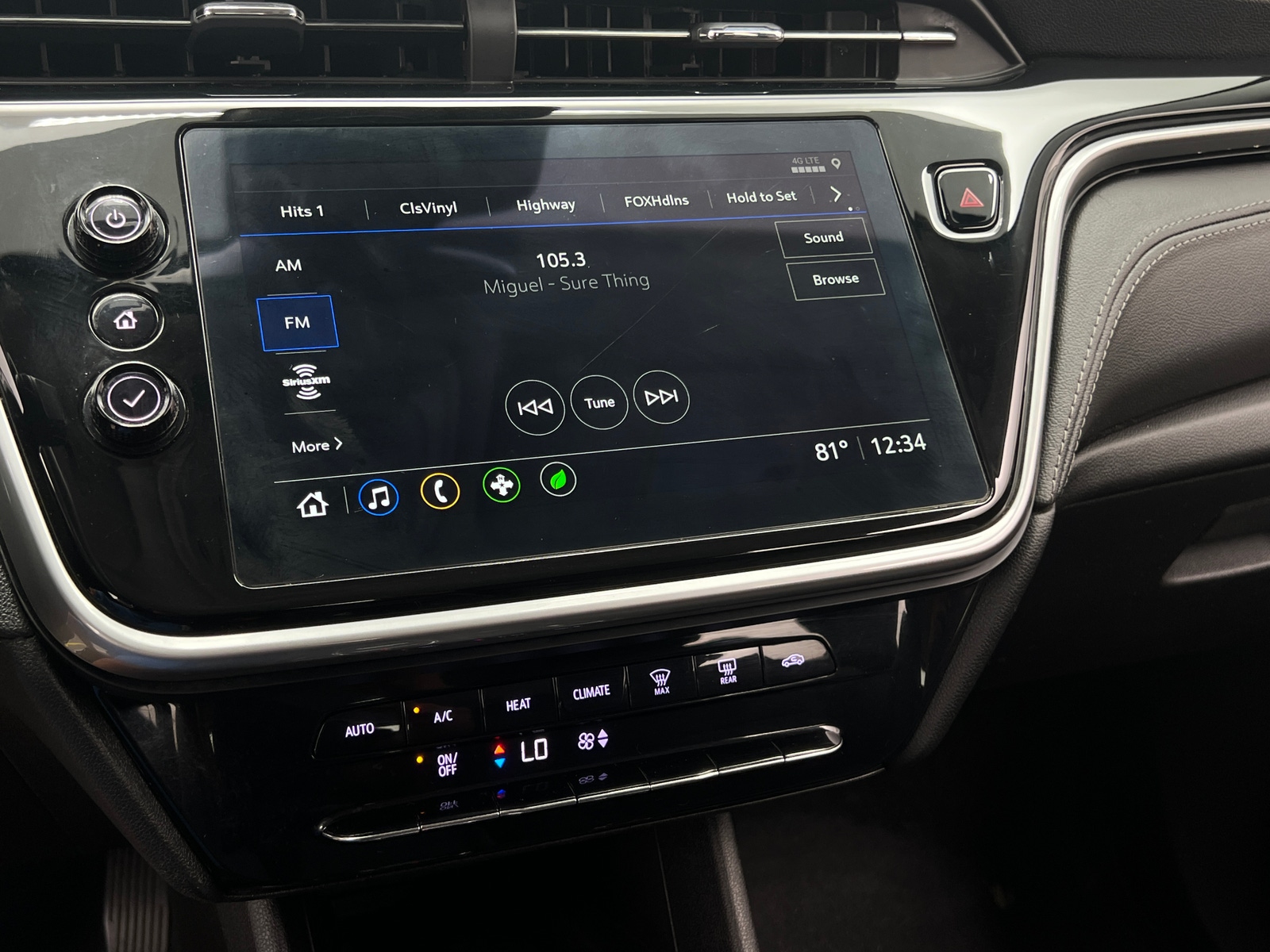 Thumbnail: 2023 Chevrolet Bolt EUV - 4