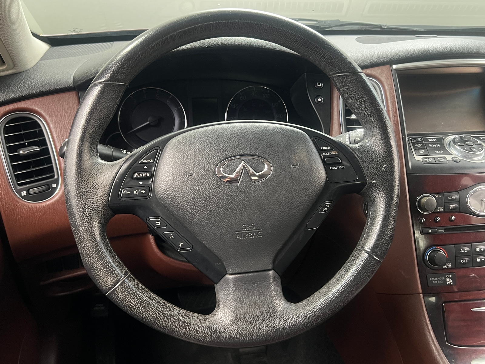 Thumbnail: 2017 INFINITI QX50 - 4
