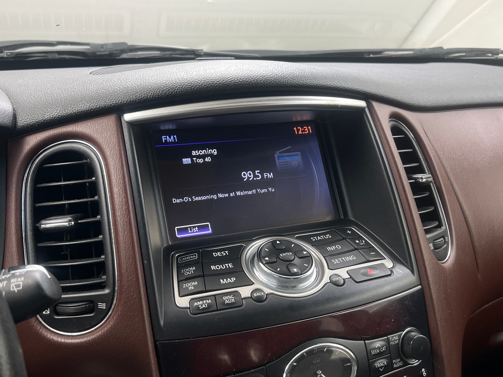 Thumbnail: 2017 INFINITI QX50 - 3