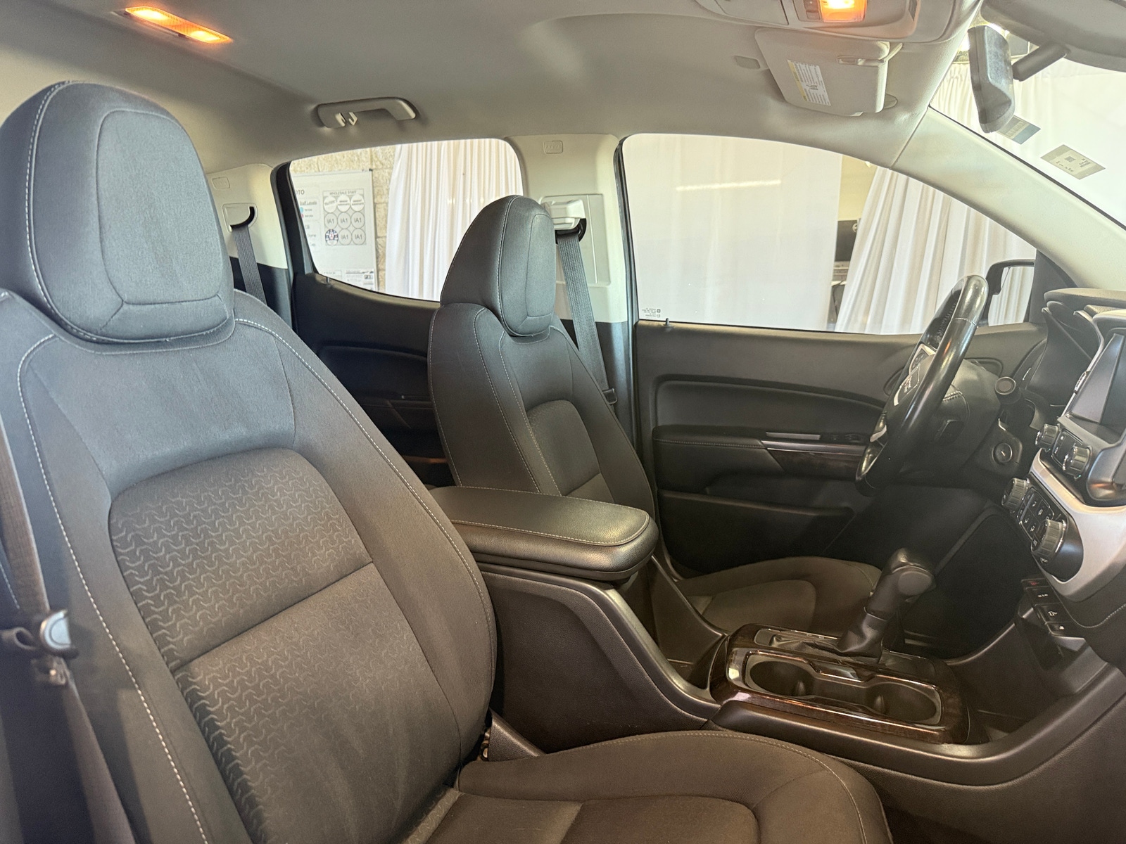 Thumbnail: 2019 GMC Canyon - 2