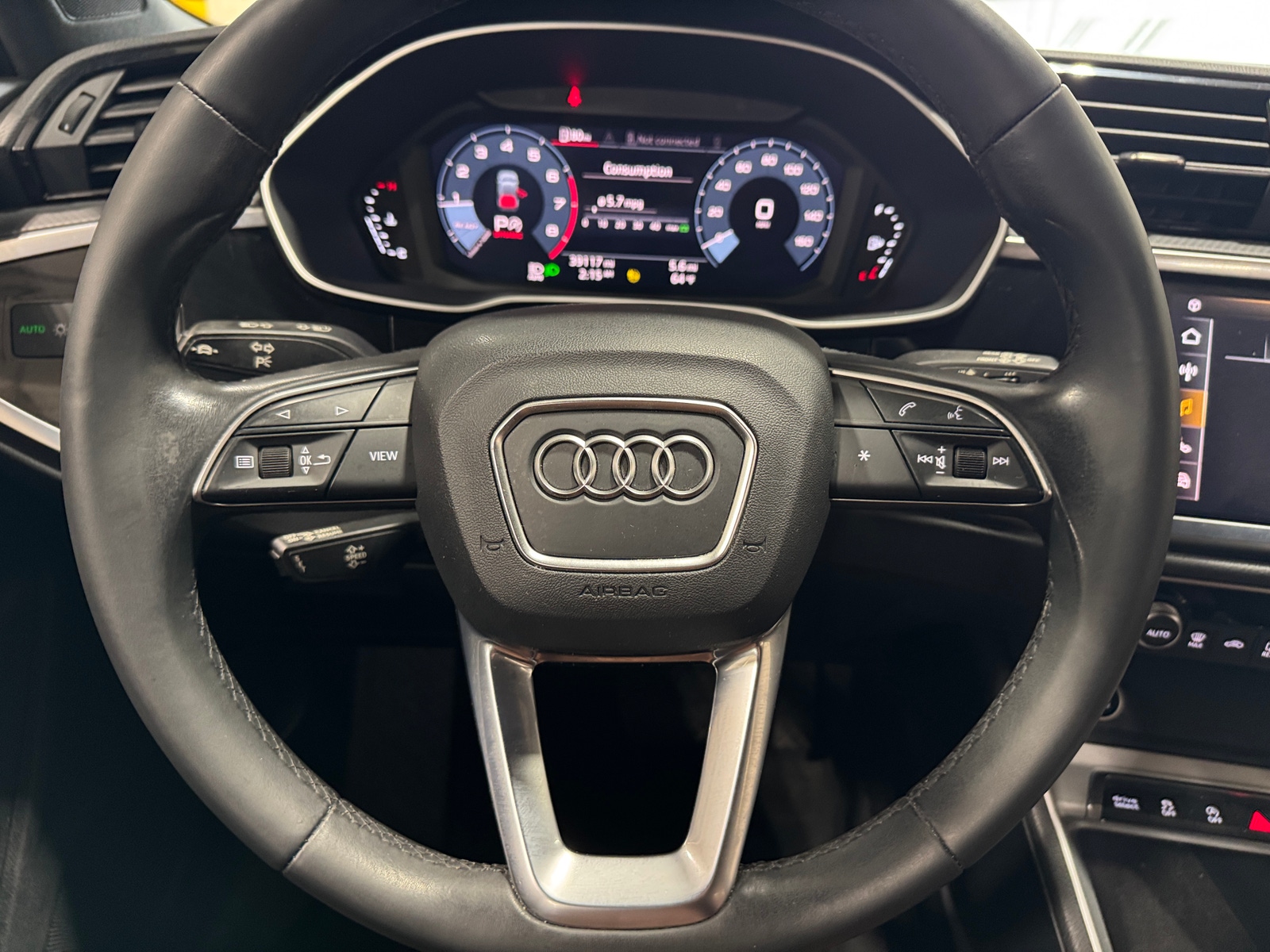 Thumbnail: 2021 Audi Q3 - 4