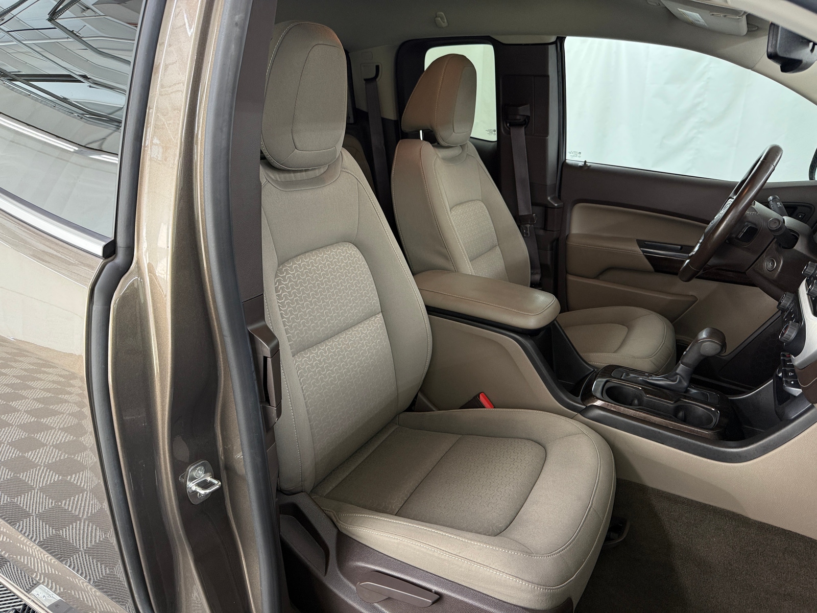 Thumbnail: 2015 GMC Canyon - 2