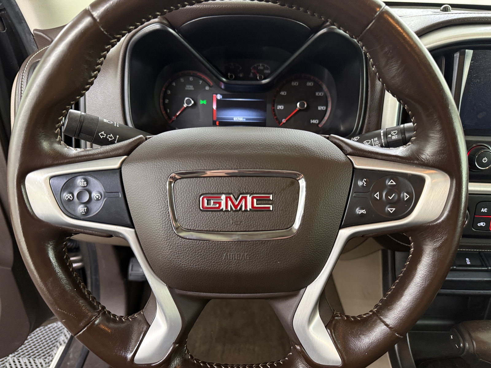 Thumbnail: 2015 GMC Canyon - 5
