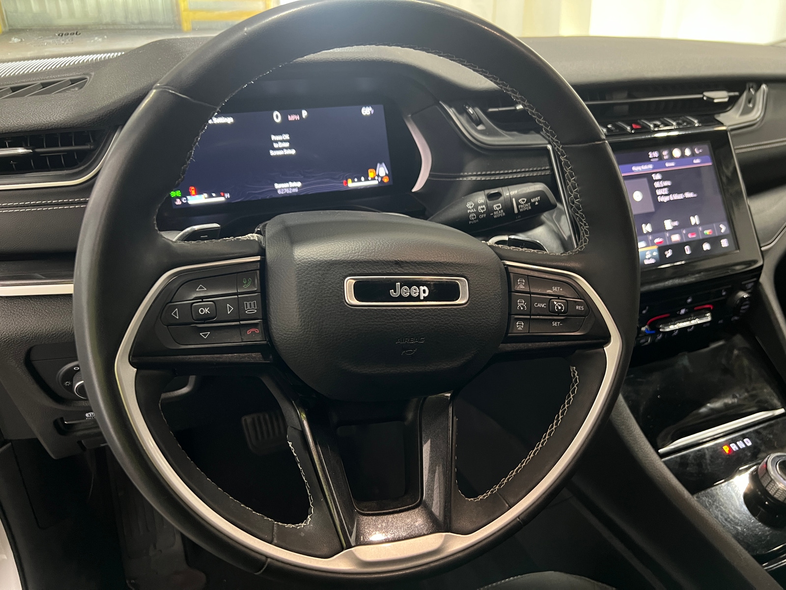 Thumbnail: 2023 Jeep Grand Cherokee L - 5