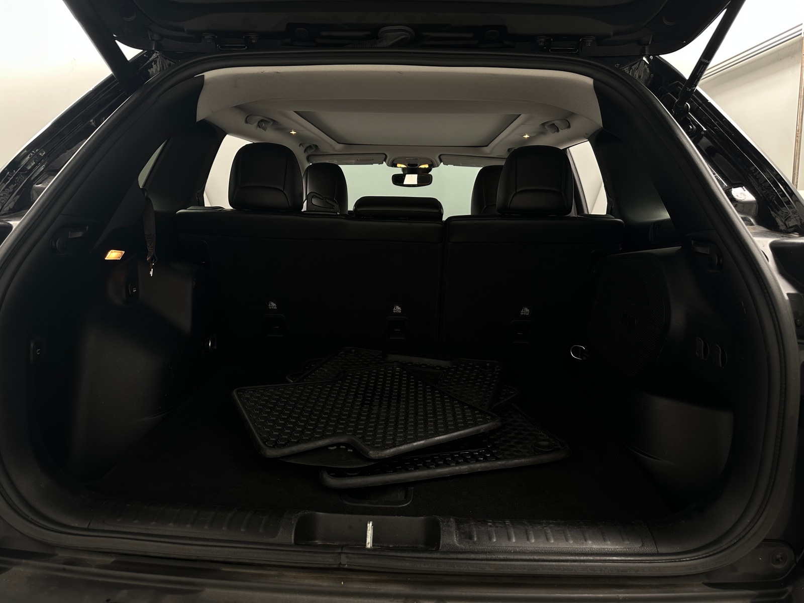 Thumbnail: 2021 Jeep Cherokee - 7