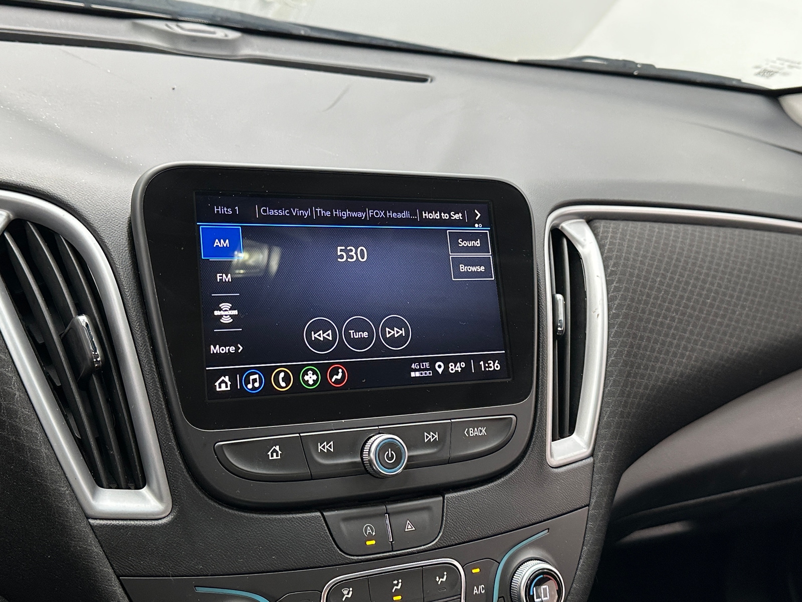 Thumbnail: 2023 Chevrolet Malibu - 4