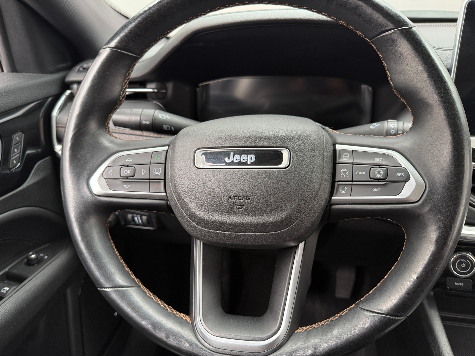 Thumbnail: 2022 Jeep Compass - 4