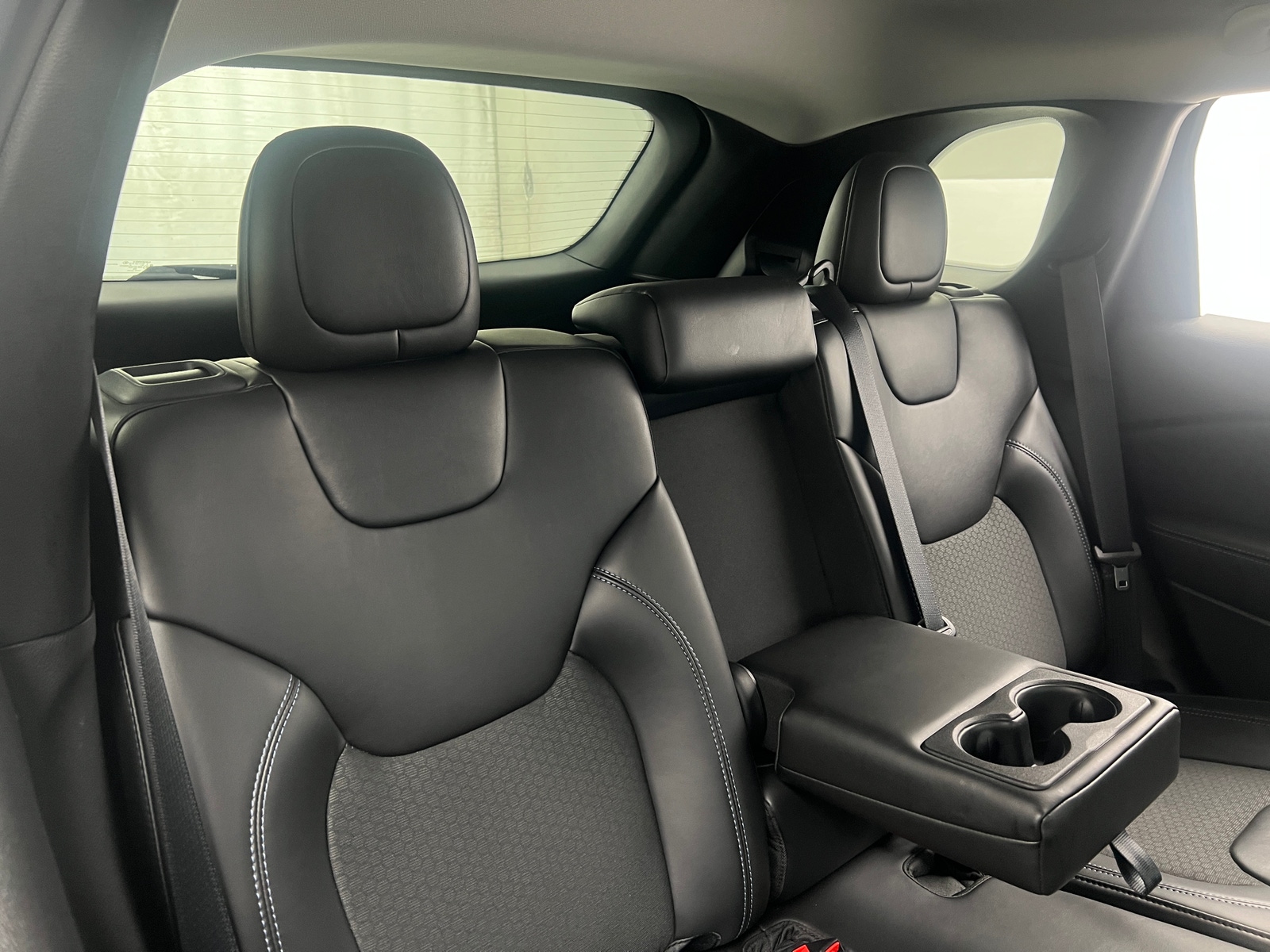 Thumbnail: 2019 Jeep Cherokee - 6
