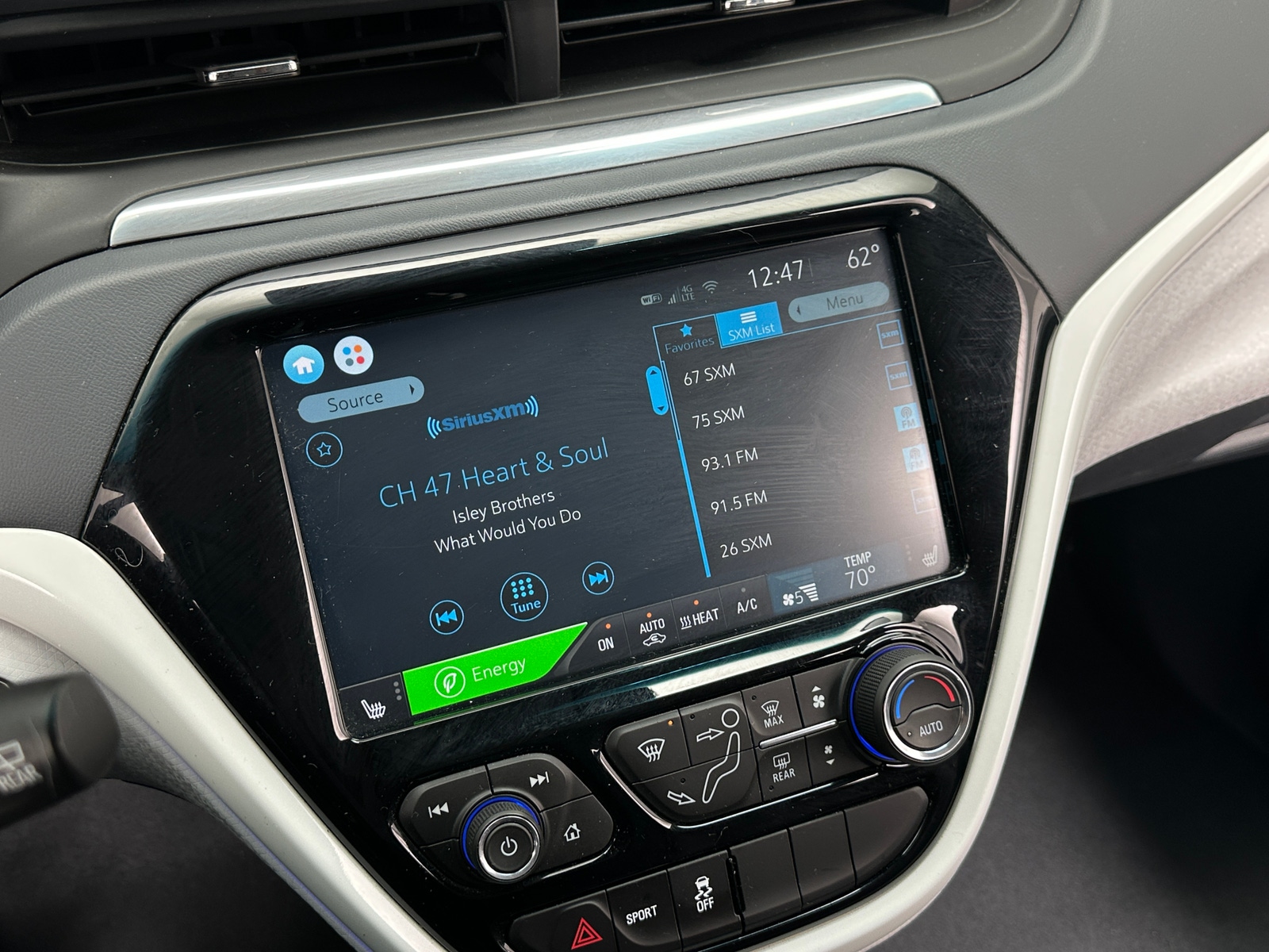 Thumbnail: 2019 Chevrolet Bolt EV - 3
