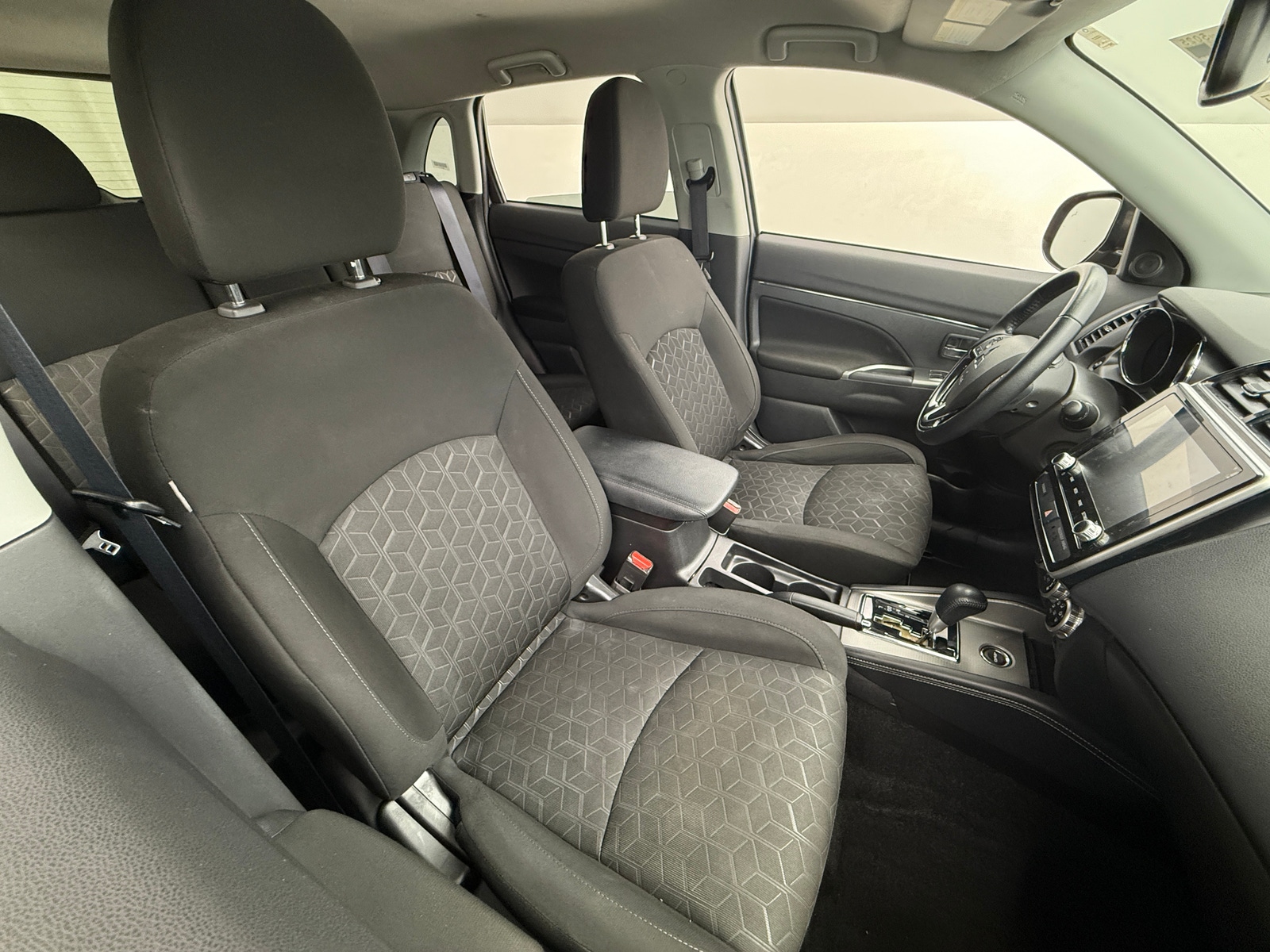 Thumbnail: 2021 Mitsubishi Outlander Sport - 2