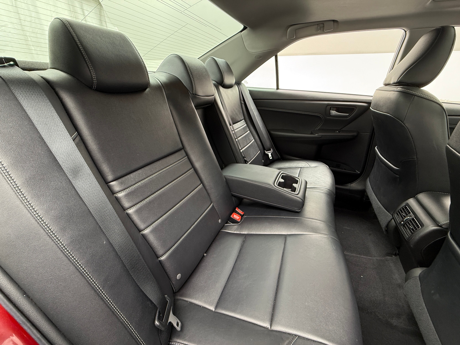 Thumbnail: 2016 Toyota Camry - 5