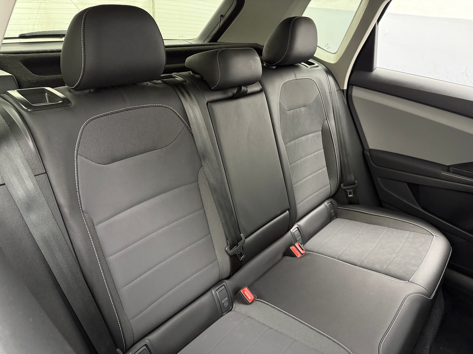 Thumbnail: 2022 Volkswagen Taos - 6