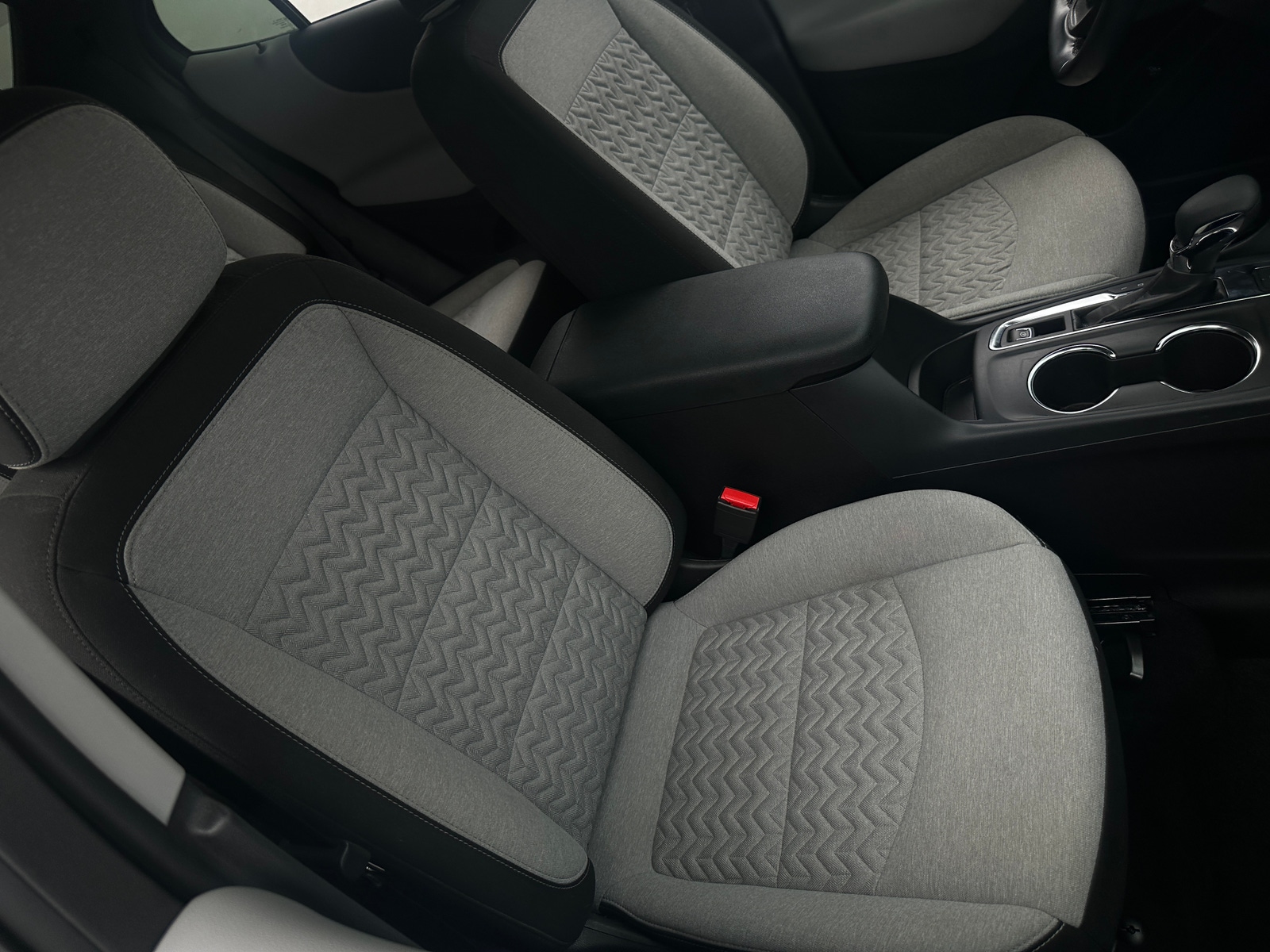 Thumbnail: 2024 Chevrolet Equinox - 2