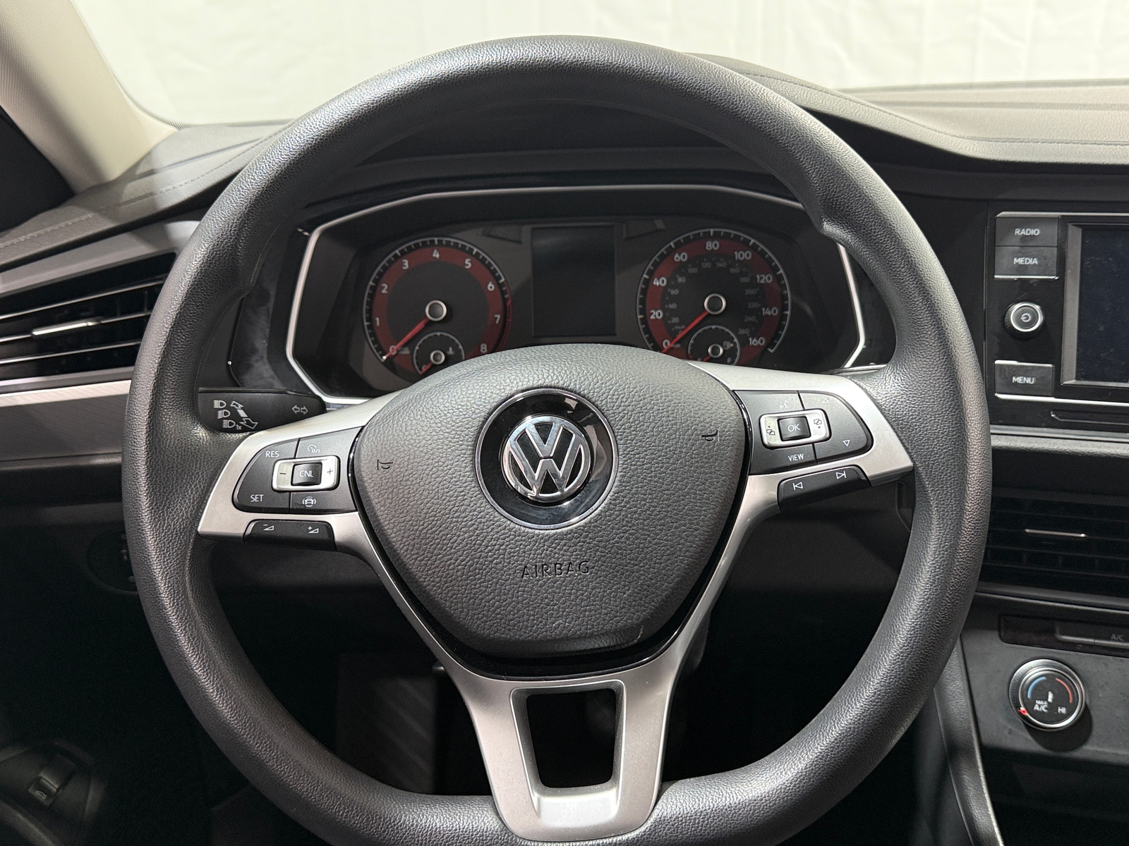 Thumbnail: 2020 Volkswagen Jetta - 5