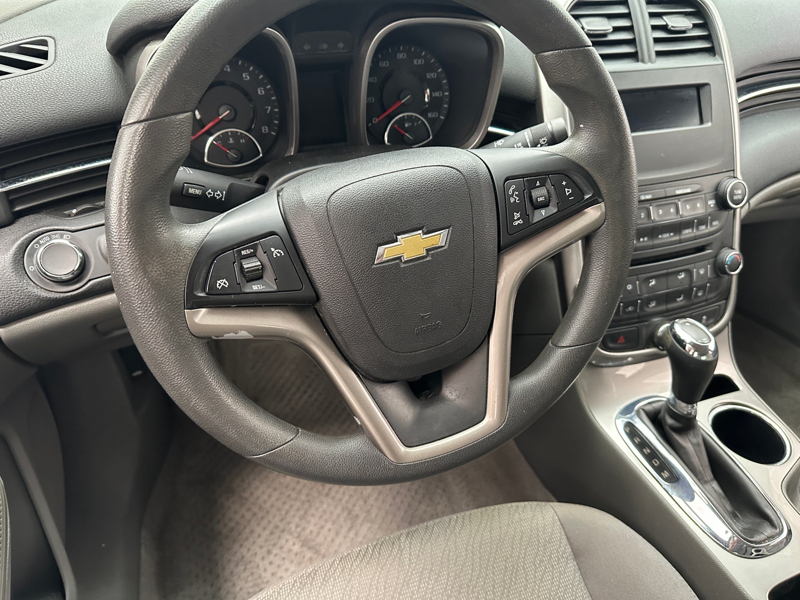 Thumbnail: 2014 Chevrolet Malibu - 5