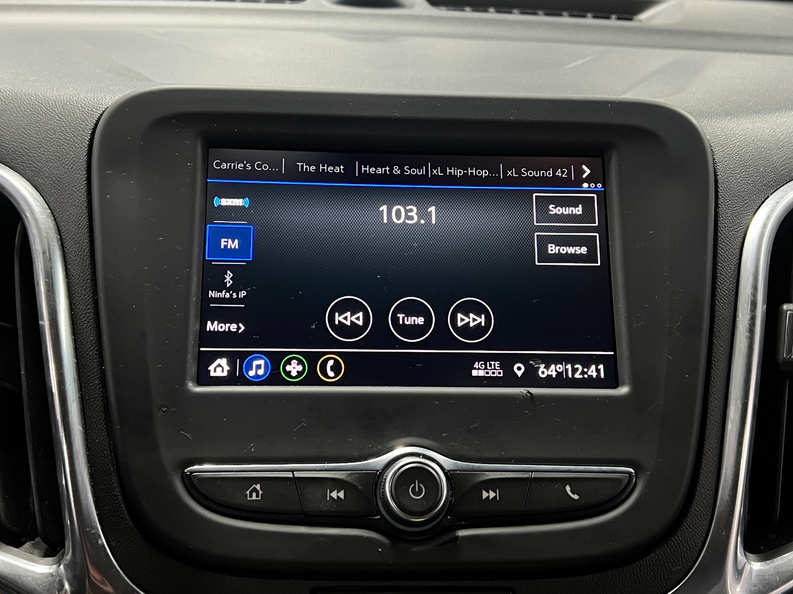 Thumbnail: 2021 Chevrolet Equinox - 4