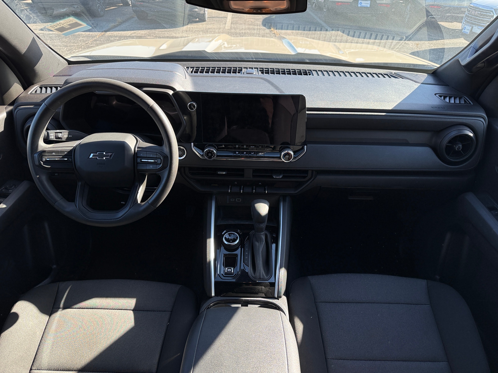 Thumbnail: 2024 Chevrolet Colorado - 3